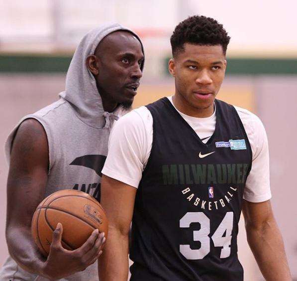 在这一背景 在这一背景