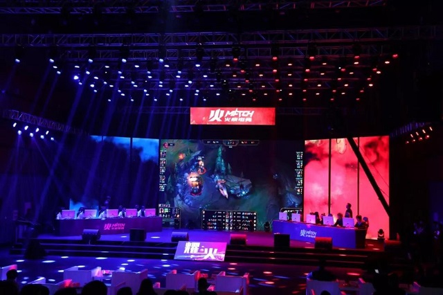 名记炮轰詹 名记炮轰詹