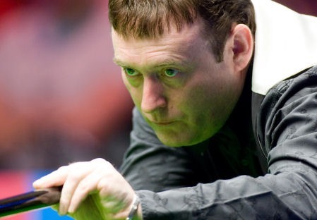 饱受武装冲 饱受武装冲