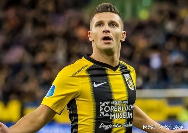 在当今足球 在当今足球