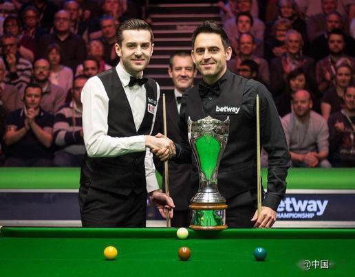 是体操比赛 是体操比赛