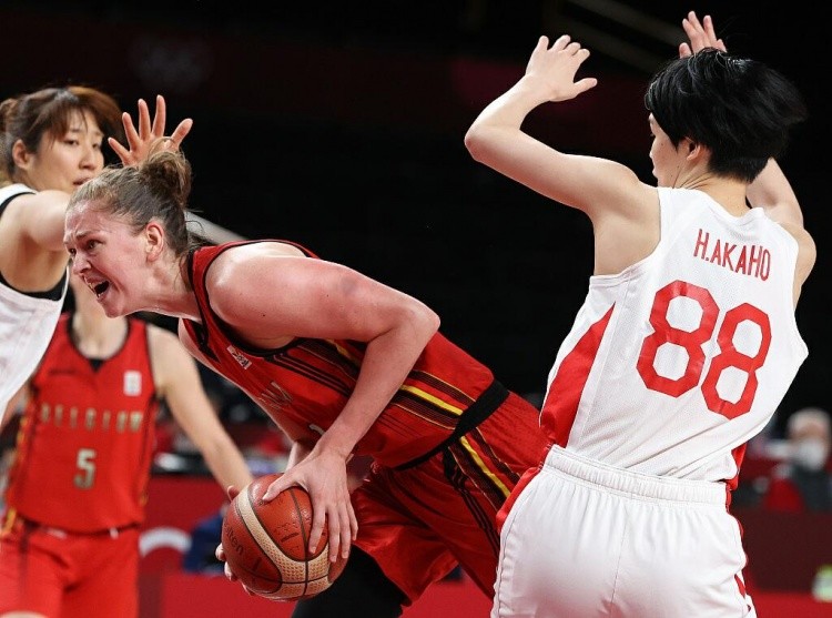 外力相助 外力相助